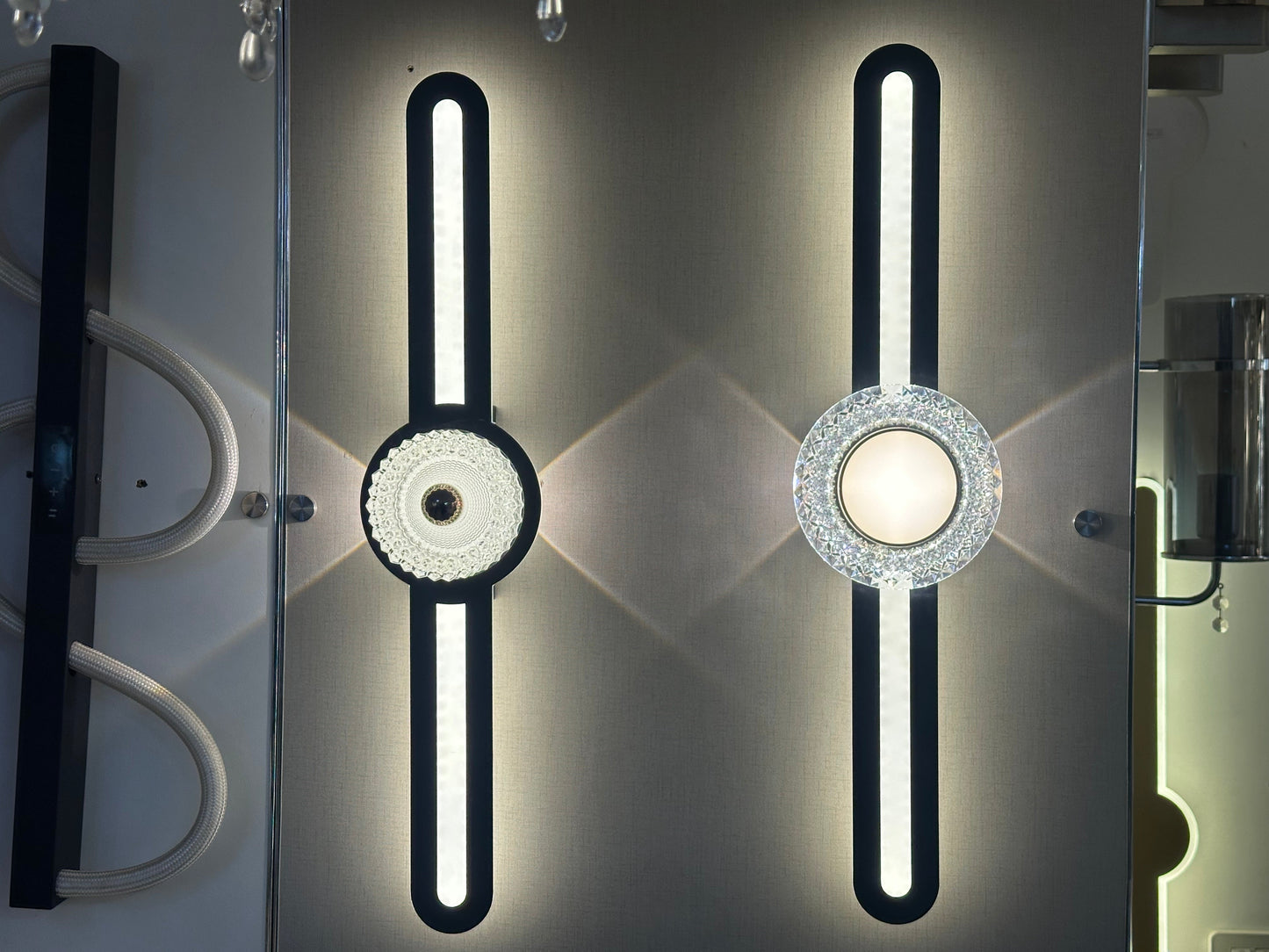 SleekRay Modern Linear Wall Light